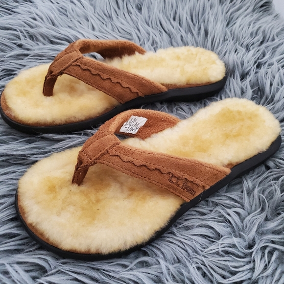 L.L. Bean | Shoes | Llbean Wicked Good Flipflops Fuzzy | Poshmark